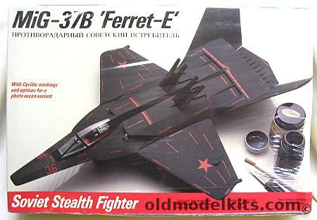 Testors 1/48 Mig-37B Ferret E Soviet Stealth Fighter, 502 plastic model kit